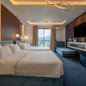 Hotel Greek House