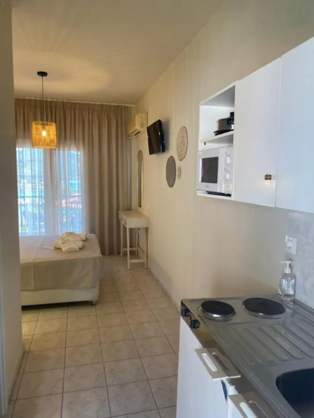 Pella Hotel - New Neos Marmaras 2*,  Greece